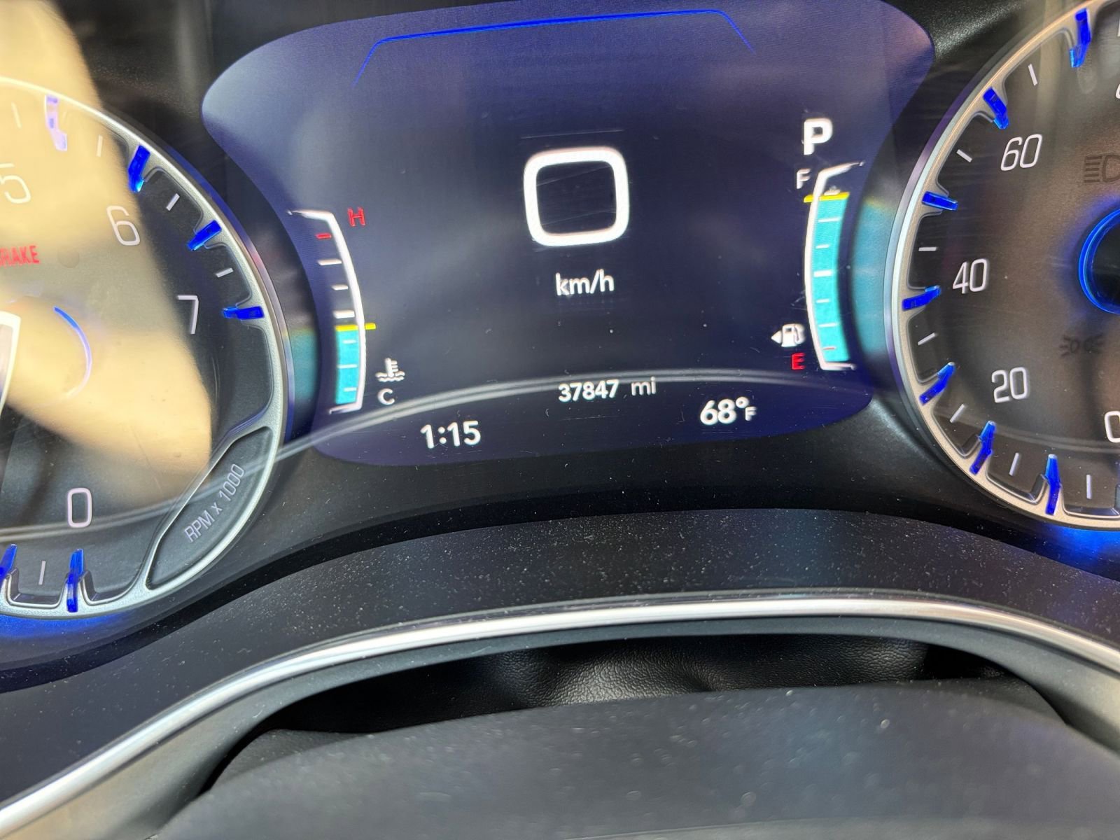 Used 2025 Chrysler Pacifica Limited image 45