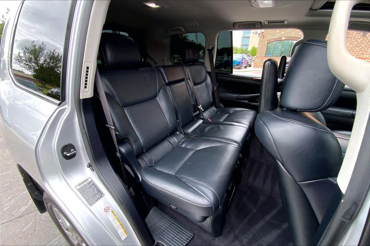 Used 2014 Lexus LX 570 4WD image 21