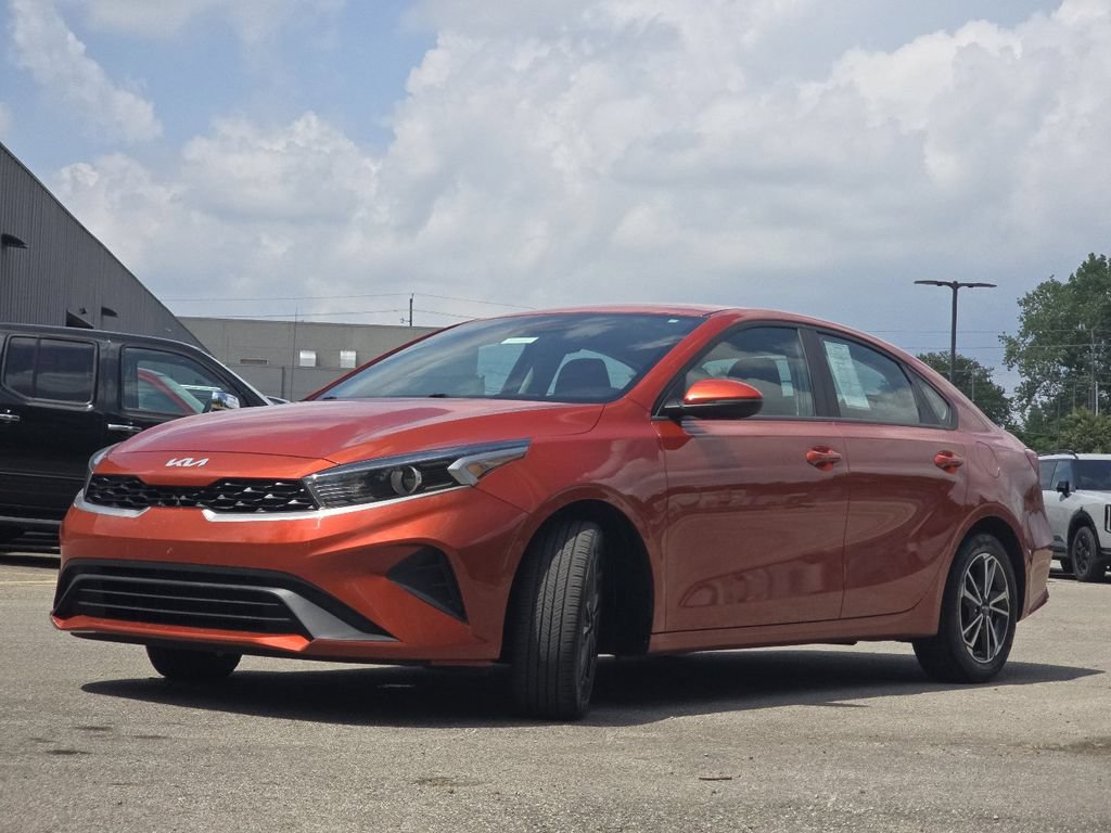 Used 2023 Kia Forte LXS w/ LXS Technology Package FWD image 10