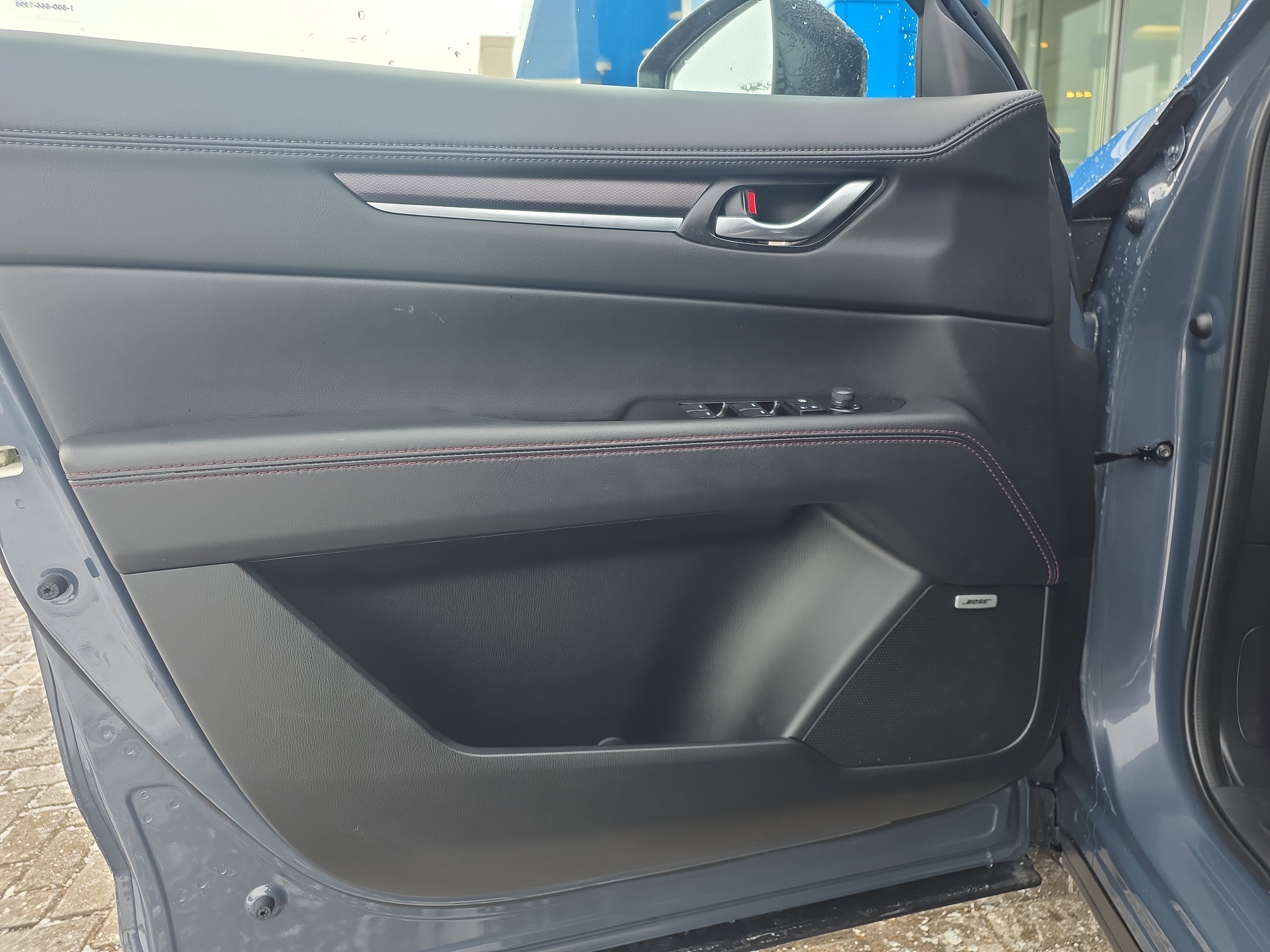 Used 2025 MAZDA CX-5 Carbon Edition image 13