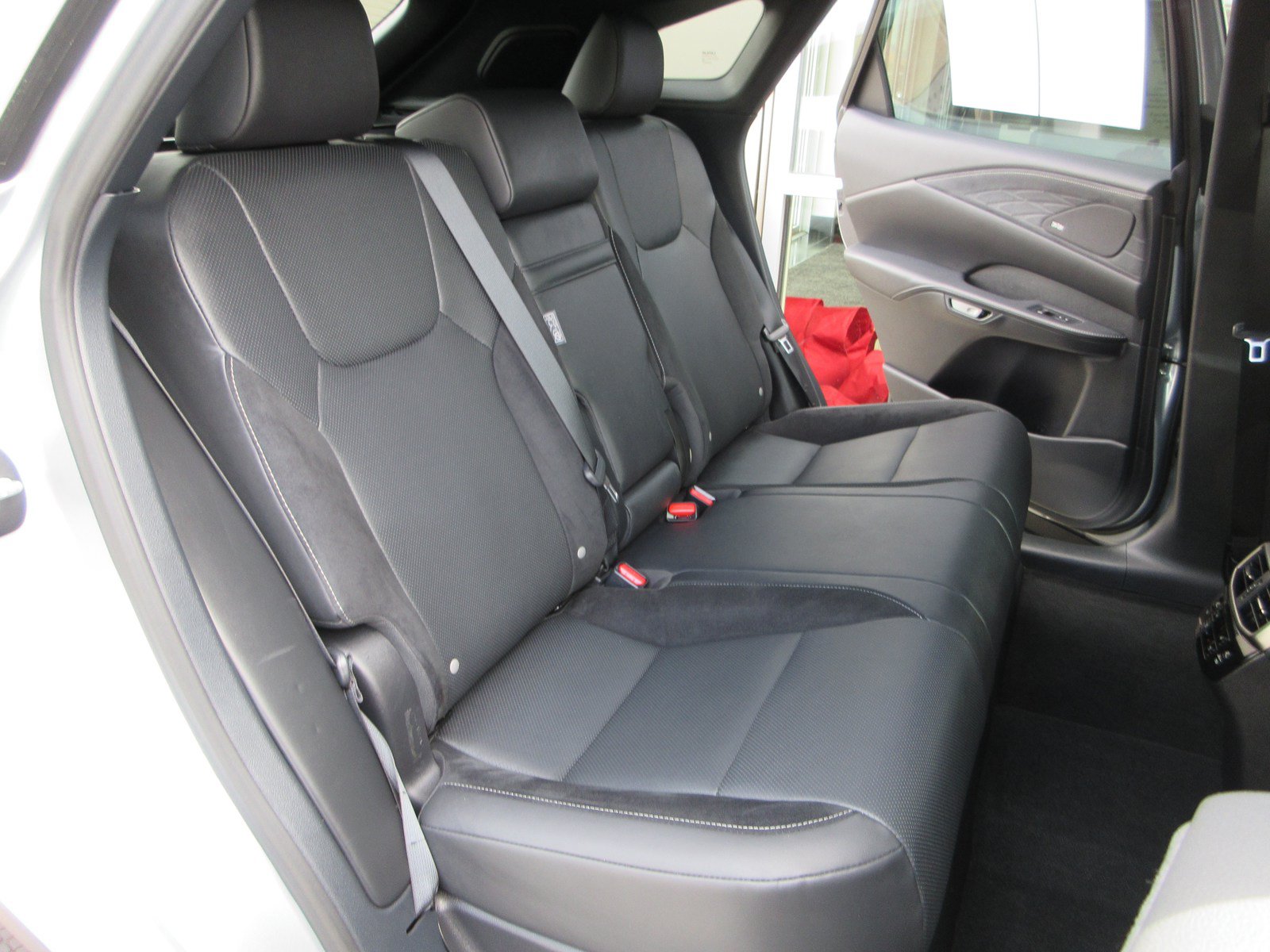 Used 2024 Lexus RX 500h F Sport w/ Convenience Package AWD/4WD image 20