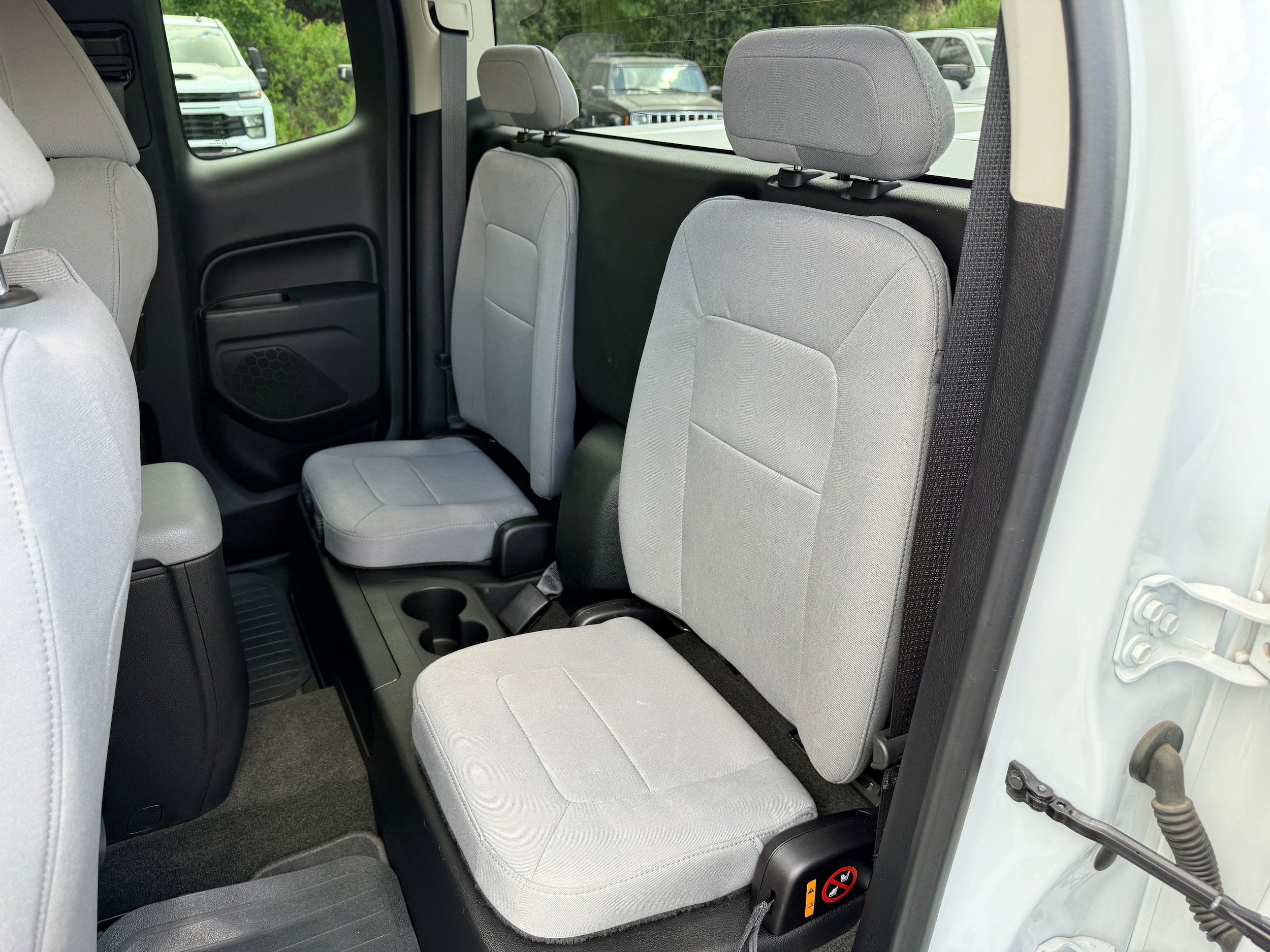 Used 2018 GMC Canyon W/T w/ Convenience Package RWD image 10