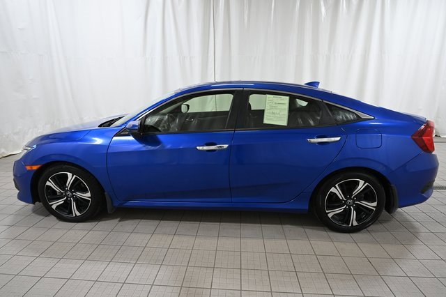 Used 2018 Honda Civic Touring image 10