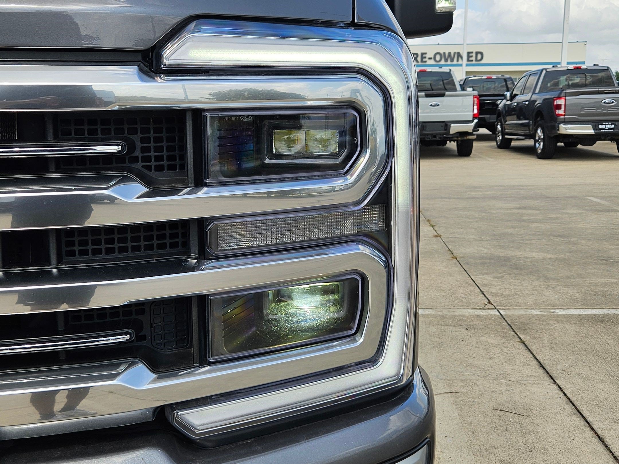 Used 2024 Ford F250 Limited w/ FX4 Off-Road Package AWD/4WD image 12