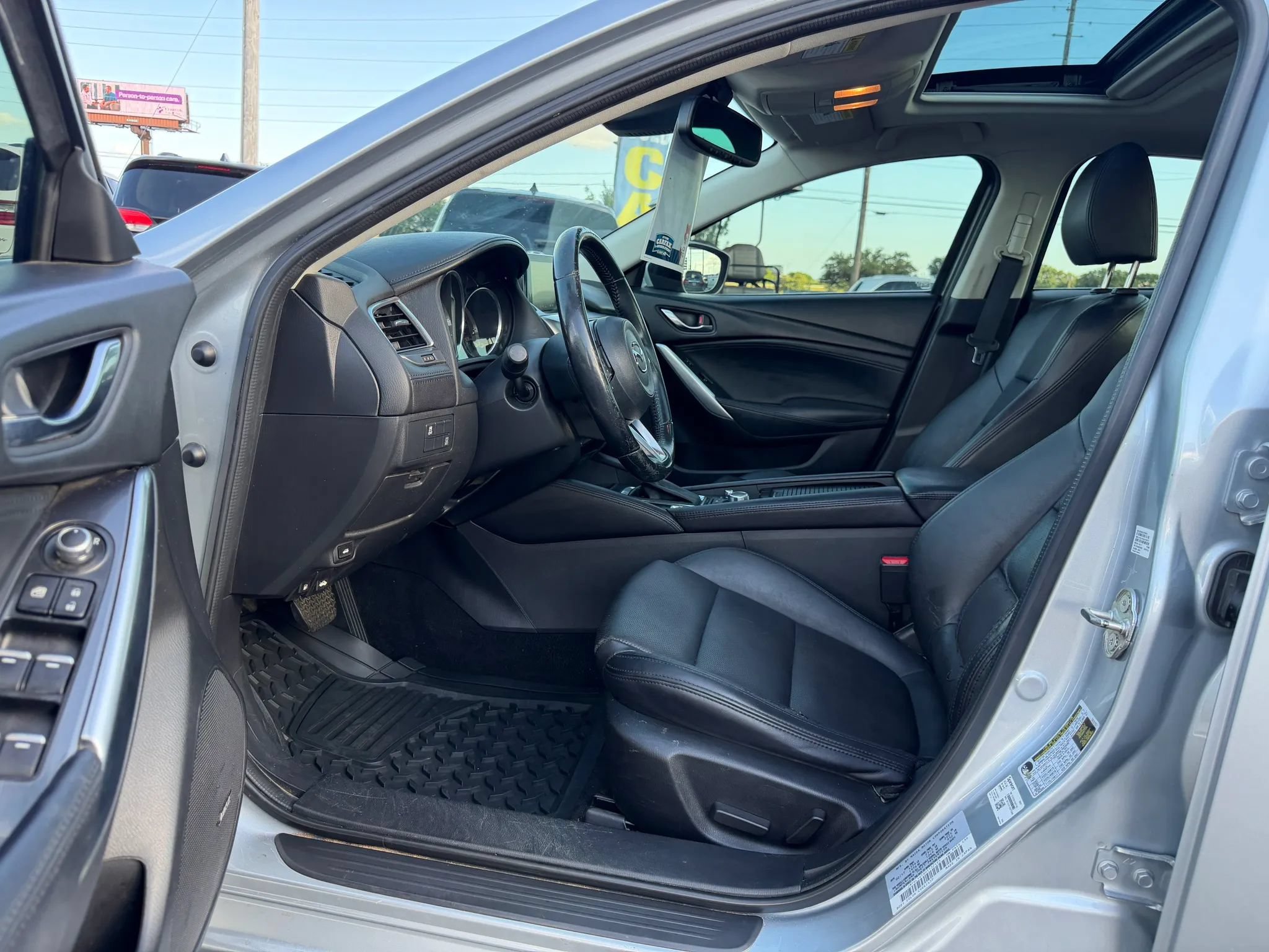Used 2017 MAZDA MAZDA6 Touring w/ Touring Premium Package FWD image 4