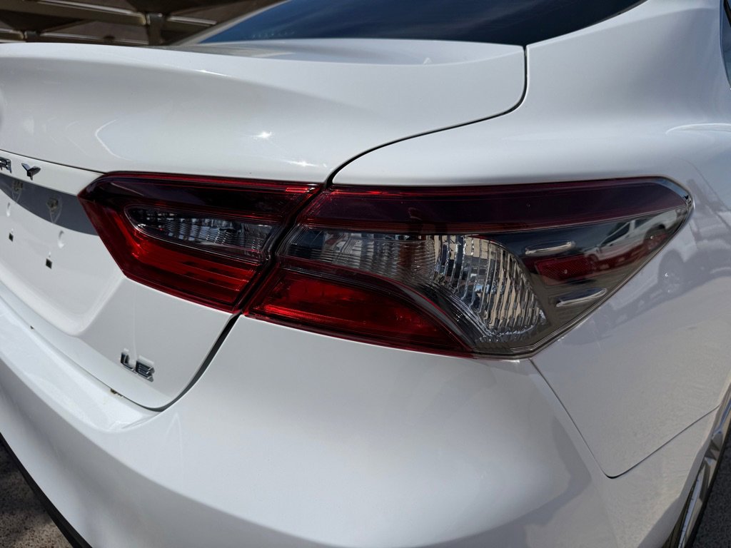 Used 2021 Toyota Camry LE FWD image 9