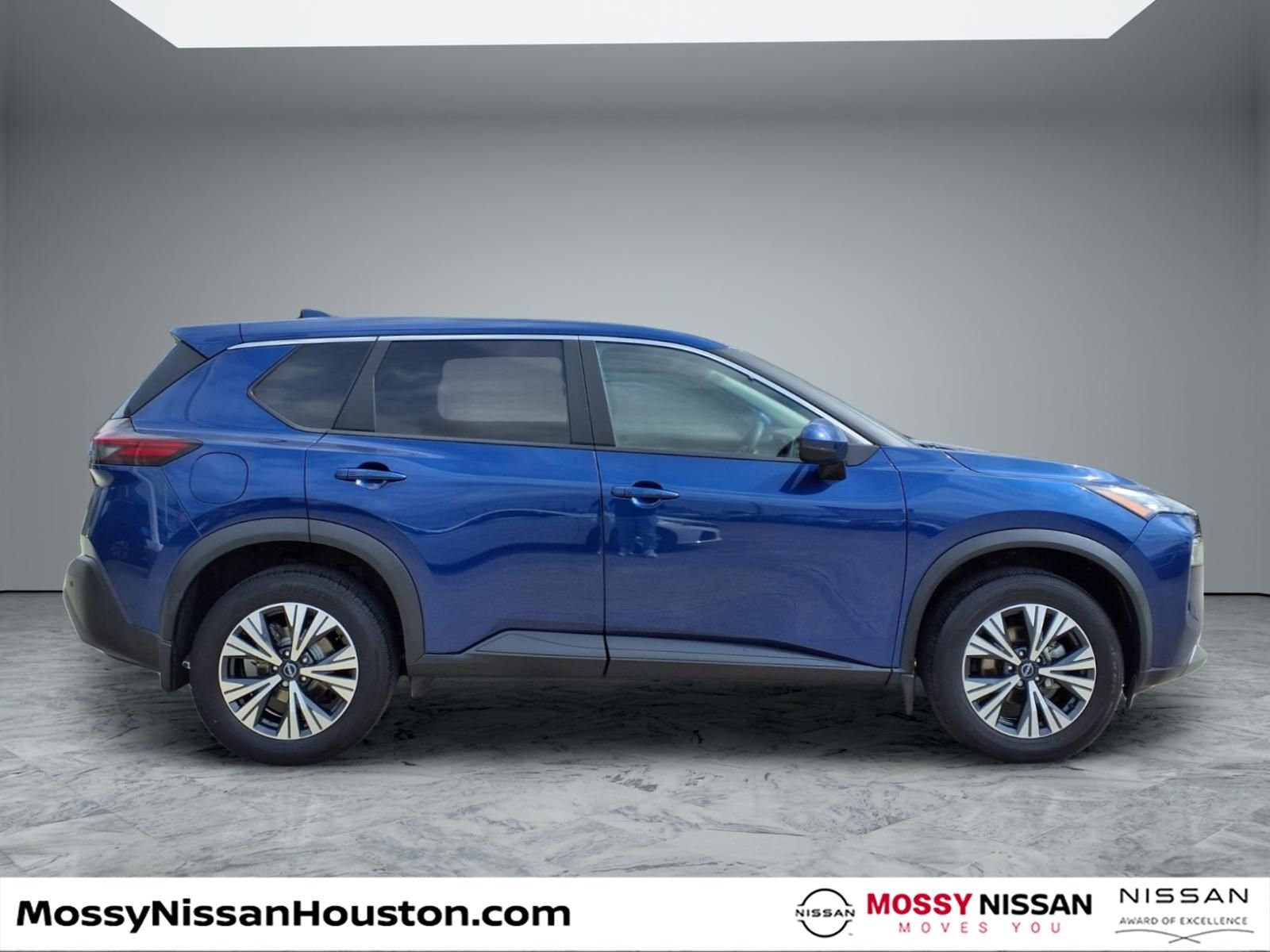 Used 2022 Nissan Rogue SV image 8