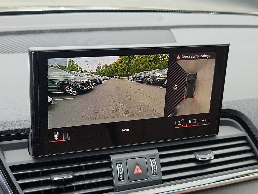 Used 2023 Audi Q5 2.0T Premium Plus w/ Premium Plus Package AWD/4WD image 6