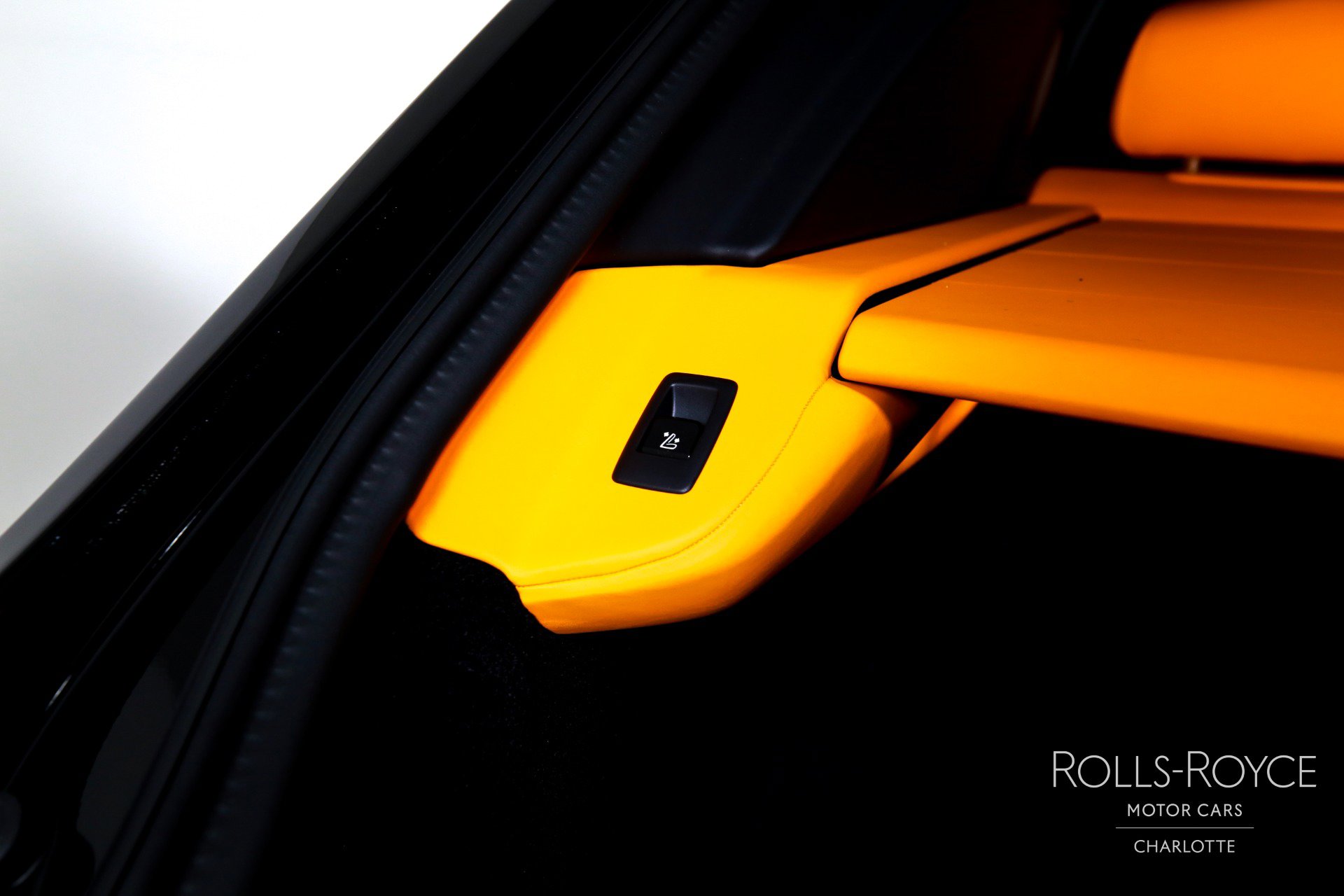 New 2026 Rolls-Royce Cullinan Black Badge image 27