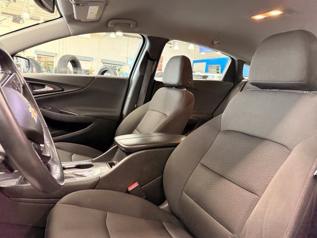 Used 2018 Chevrolet Malibu LT FWD image 5