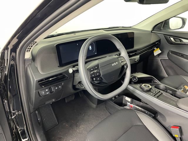 New 2025 Kia EV6 Wind AWD/4WD image 2