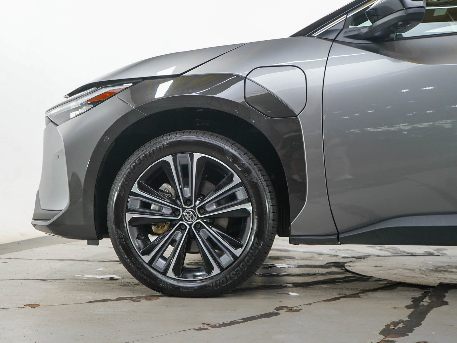 Used 2024 Toyota bZ4X AWD w/ Weather Package image 24