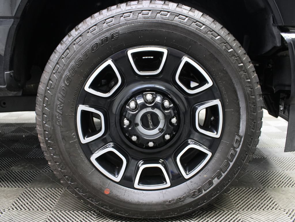 Used 2026 Ford F250 Platinum w/ FX4 Off-Road Package AWD/4WD image 13