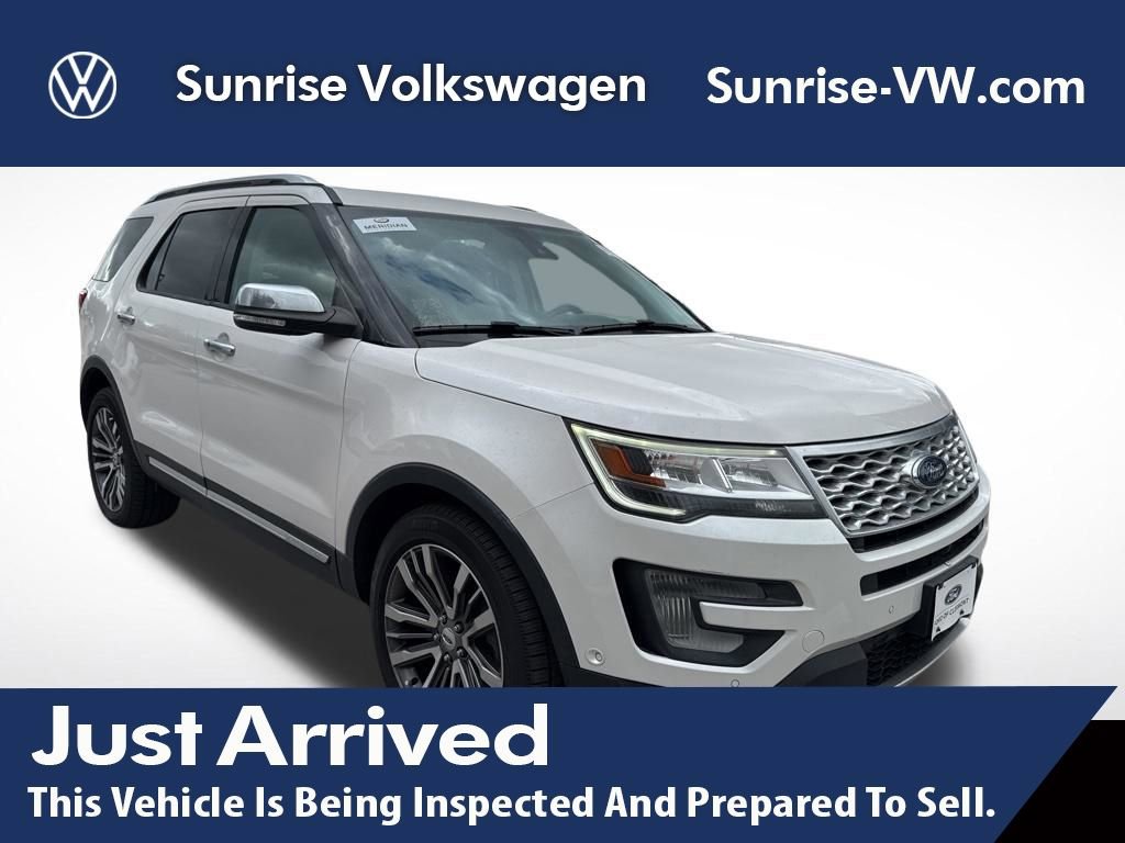 Used 2017 Ford Explorer Platinum image 1