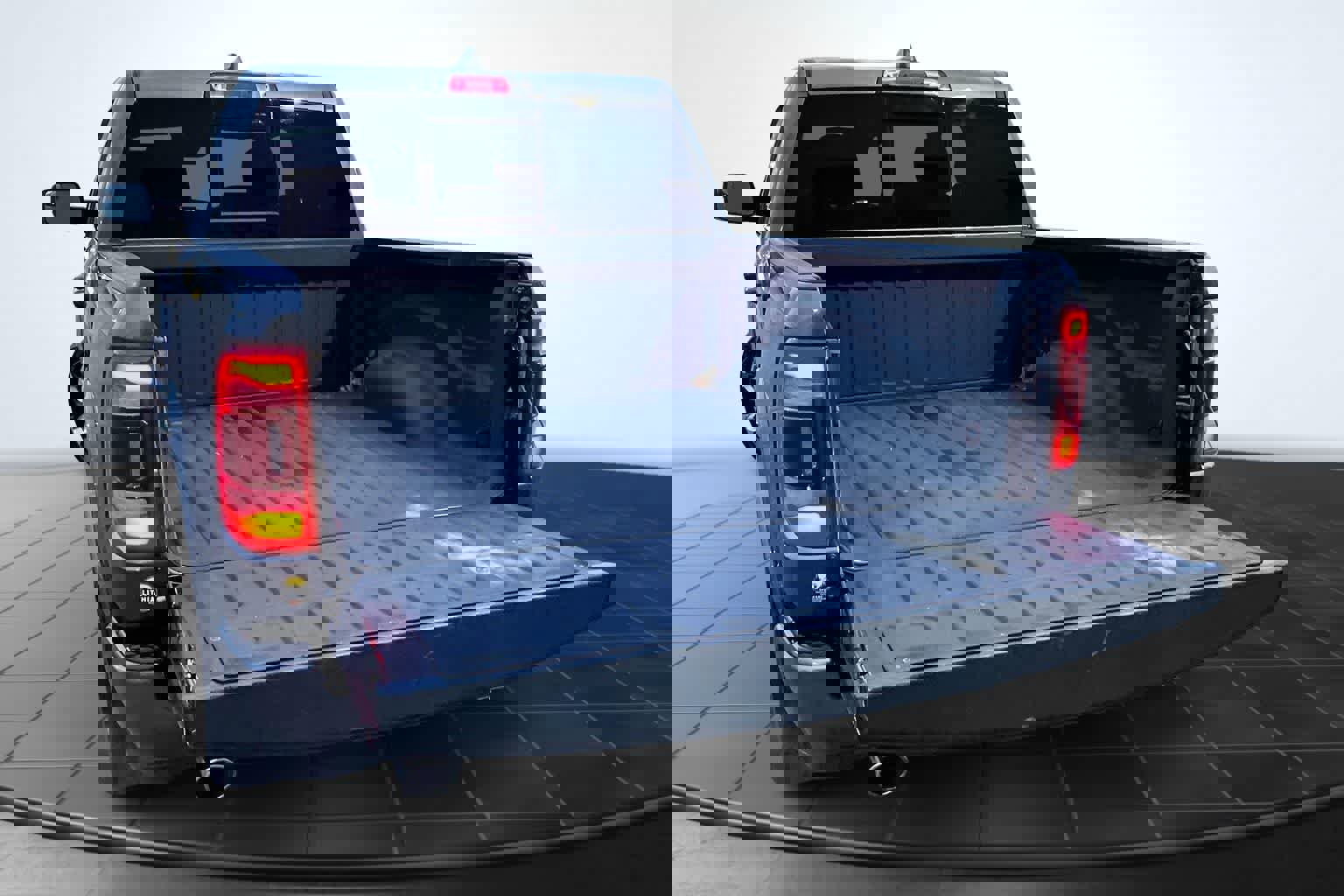 Used 2022 RAM 1500 Limited w/ Body-Colour Bumper Group image 19