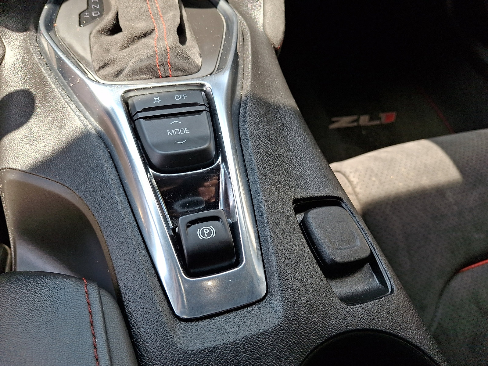 Used 2019 Chevrolet Camaro ZL1 image 25