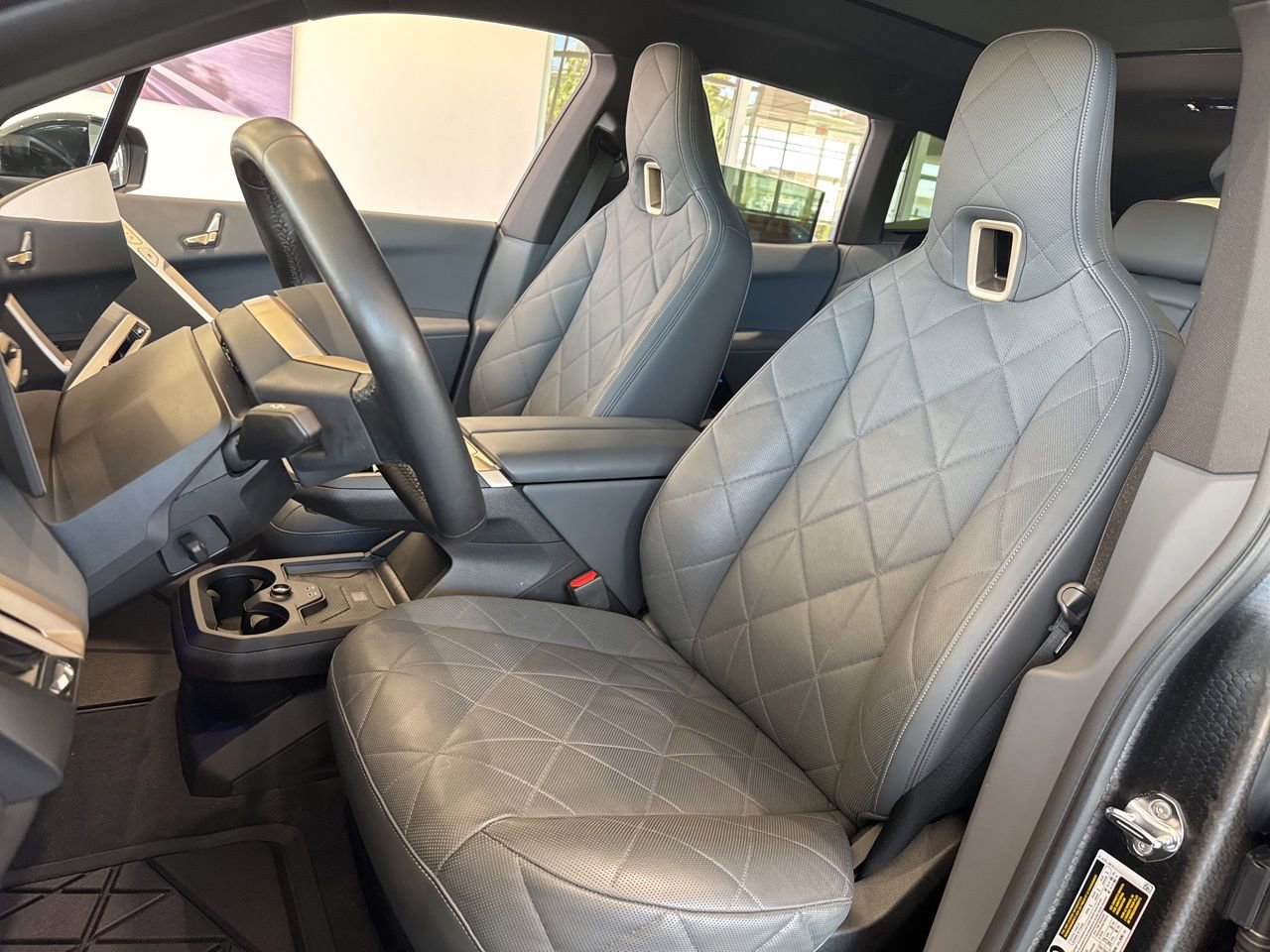 Used 2024 BMW iX xDrive50 w/ Sport Package image 15