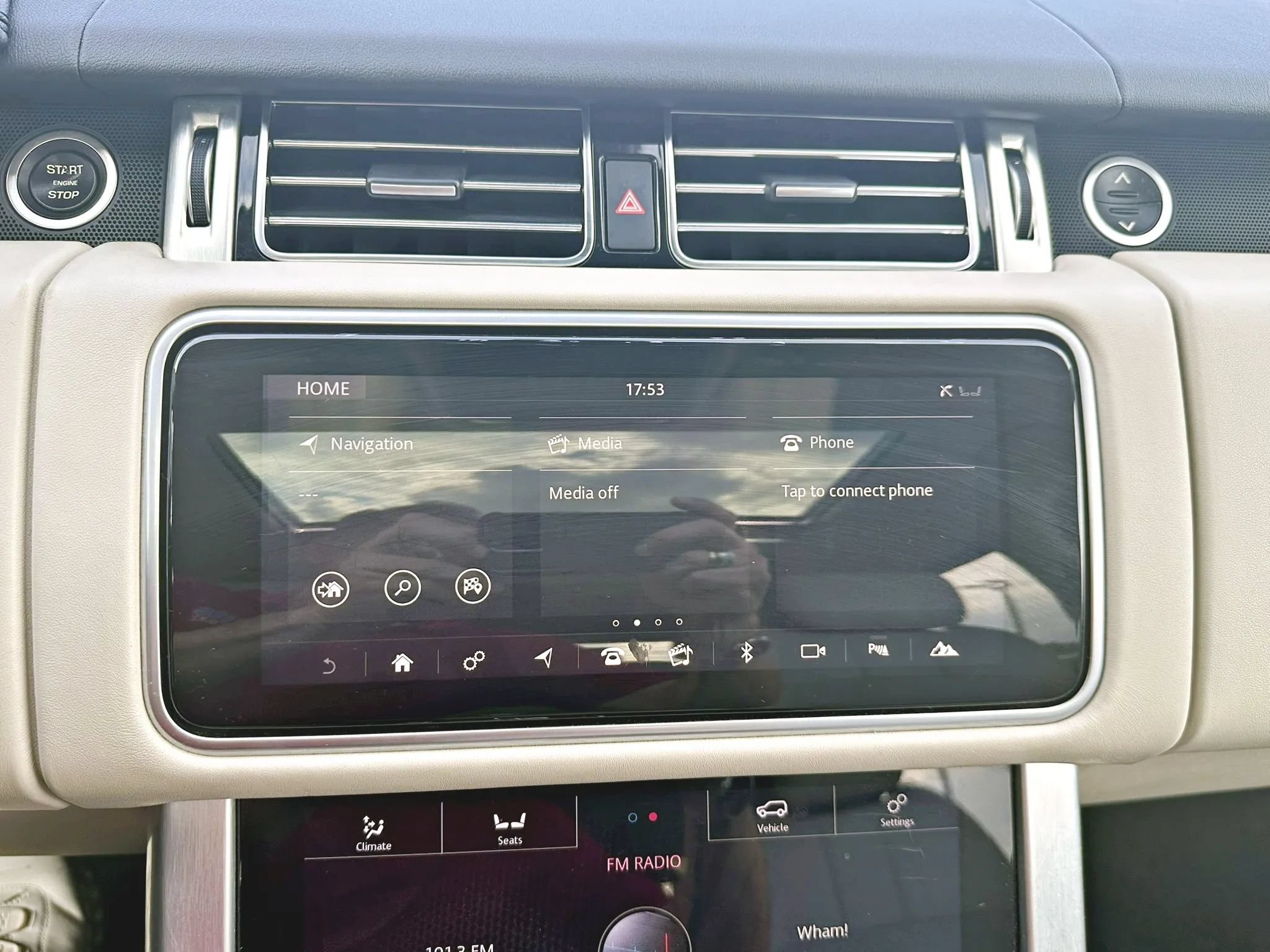 Used 2018 Land Rover Range Rover HSE AWD/4WD image 44