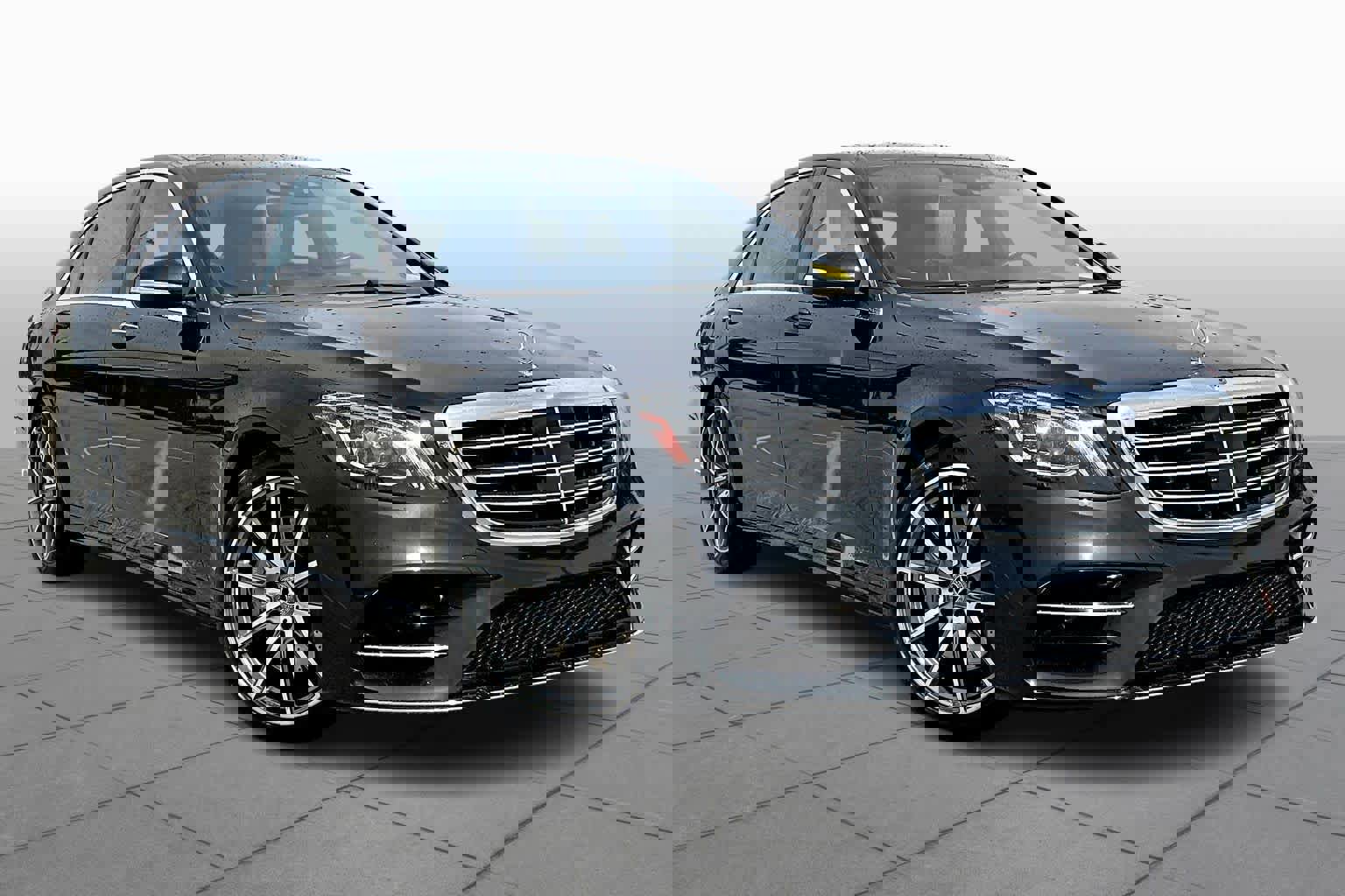 Used 2019 Mercedes-Benz S 560 Sedan image 3