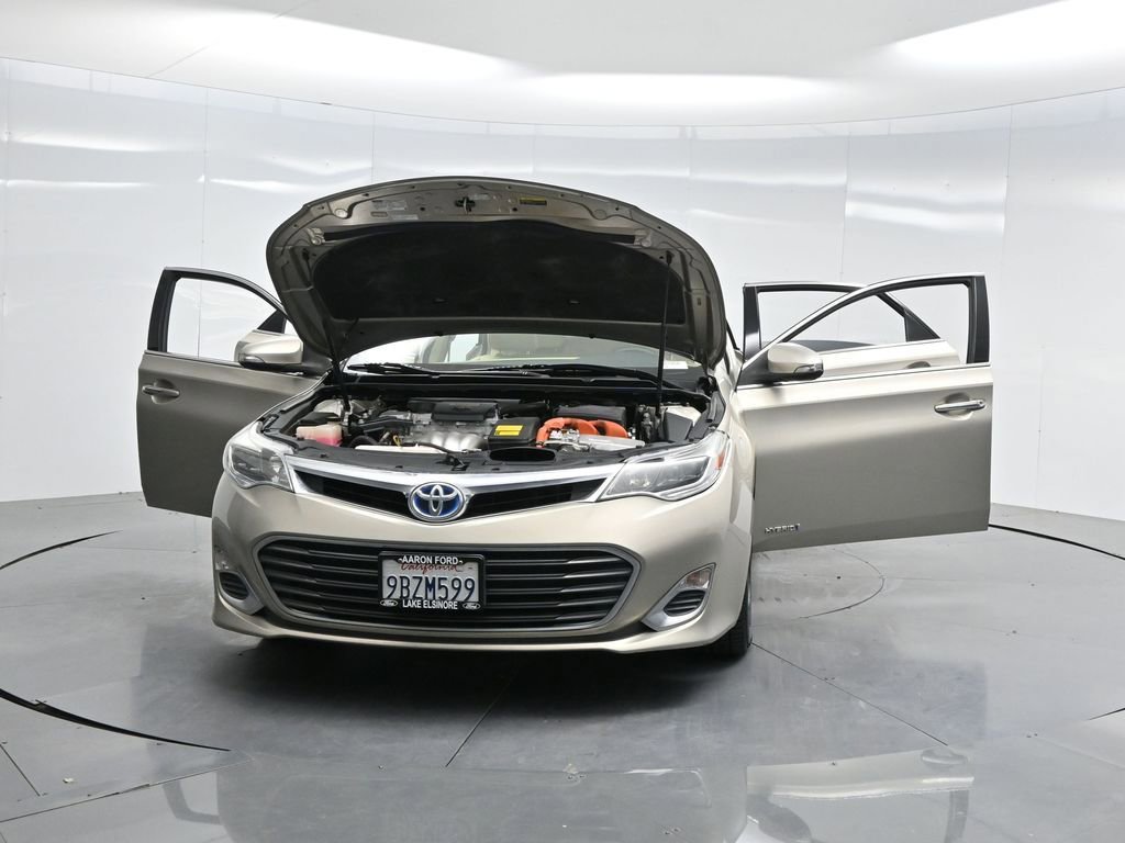 Used 2013 Toyota Avalon Limited image 42