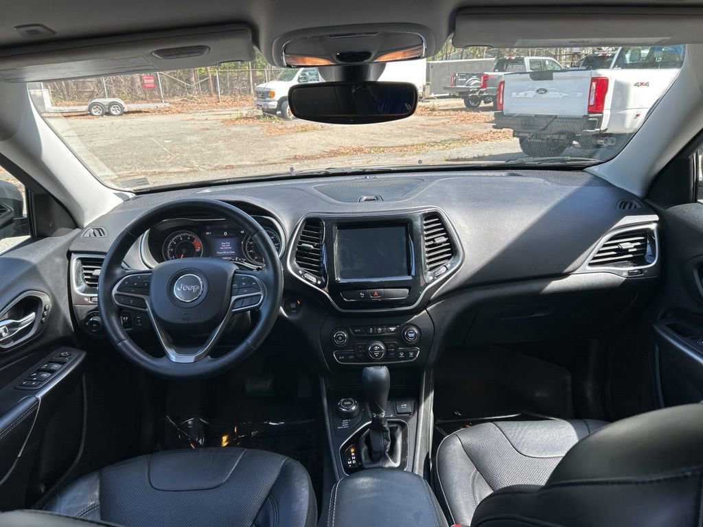 Used 2019 Jeep Cherokee Limited image 27