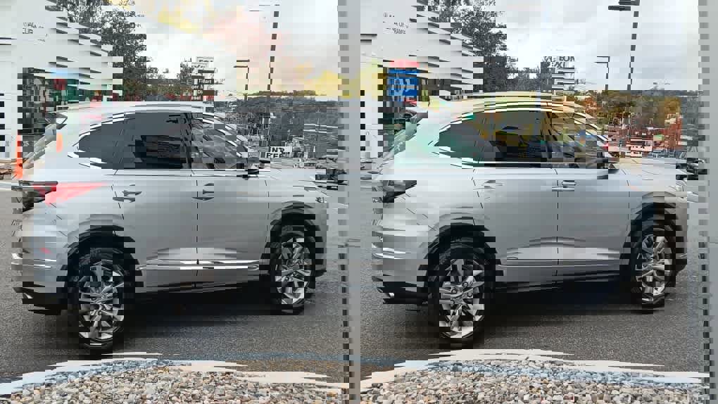 Used 2023 Acura MDX SH-AWD image 5