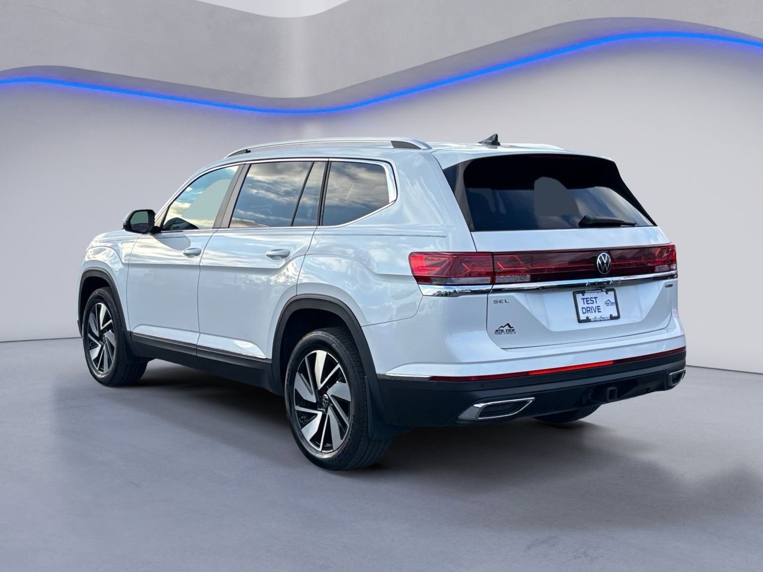 Used 2024 Volkswagen Atlas SEL image 12