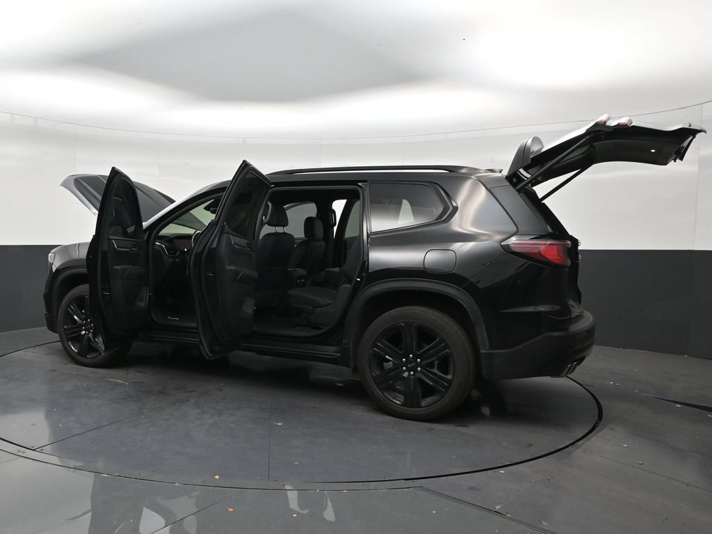 Used 2025 GMC Acadia Elevation w/ Elevation Premium Package FWD image 30
