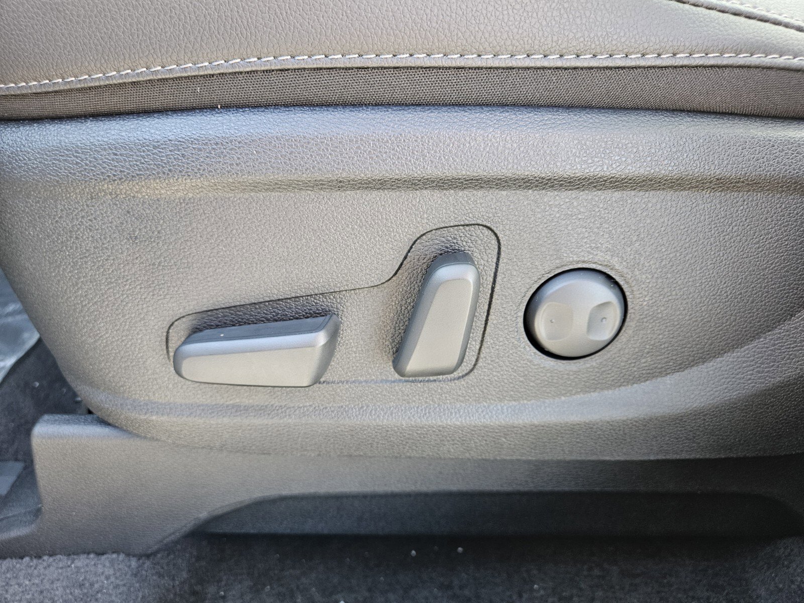 New 2025 Kia Telluride EX image 9