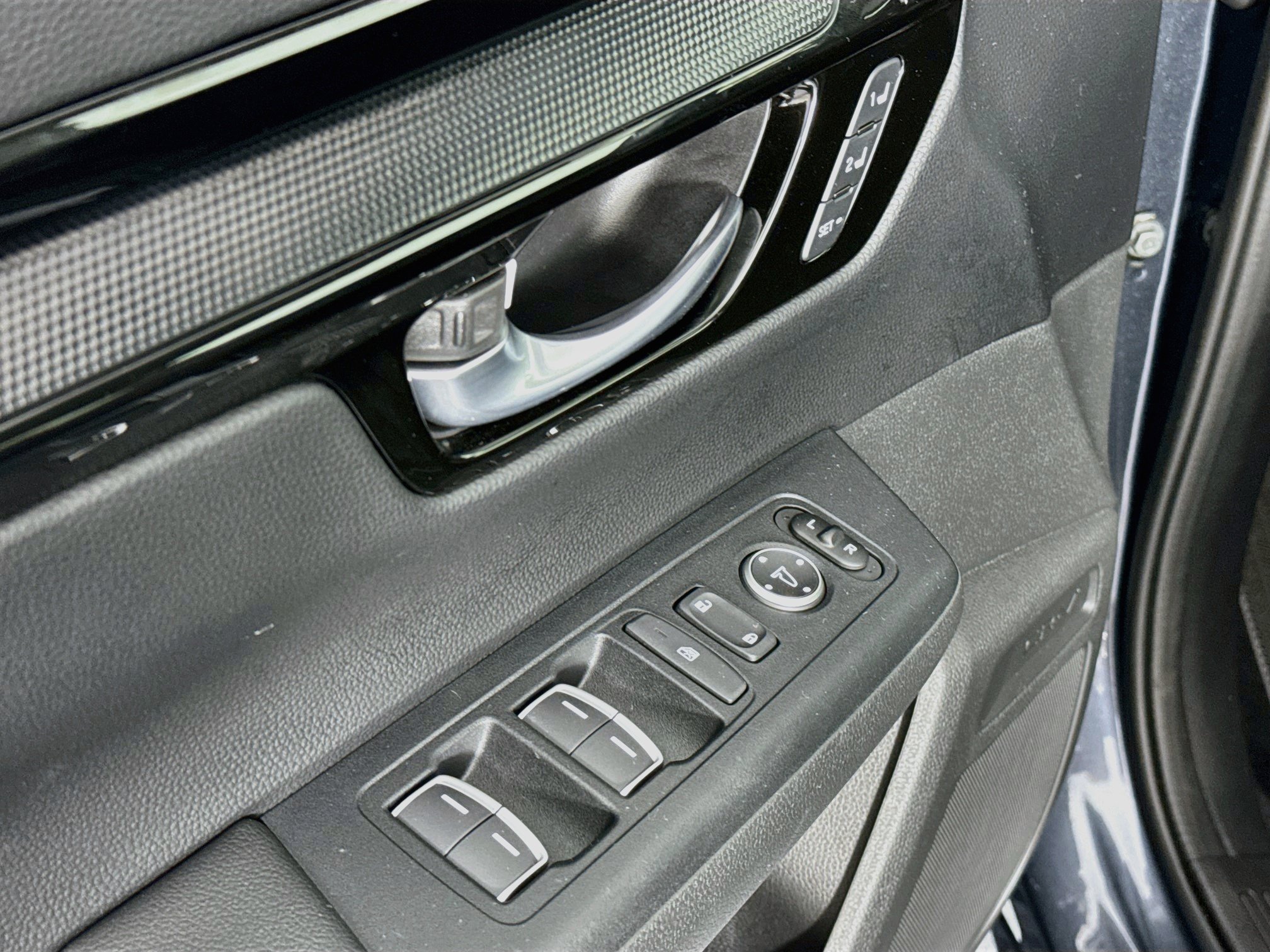 Certified 2024 Honda CR-V EX-L image 17