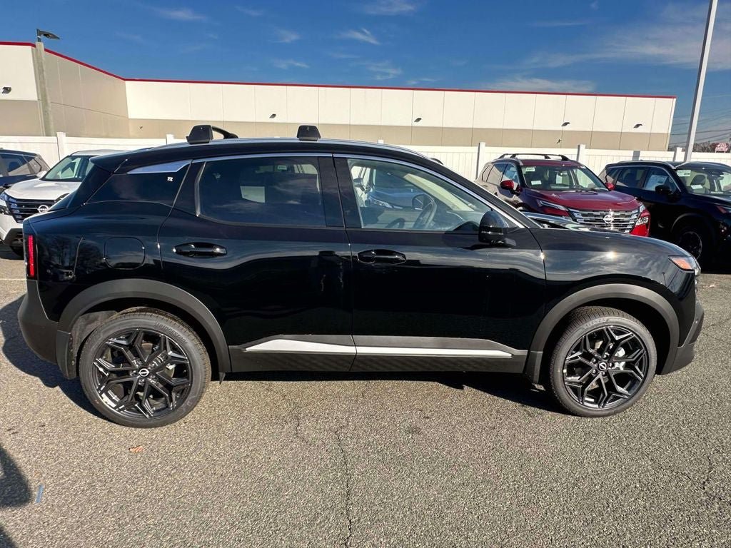 New 2026 Nissan Kicks SR w/ Illumination Package AWD/4WD image 4