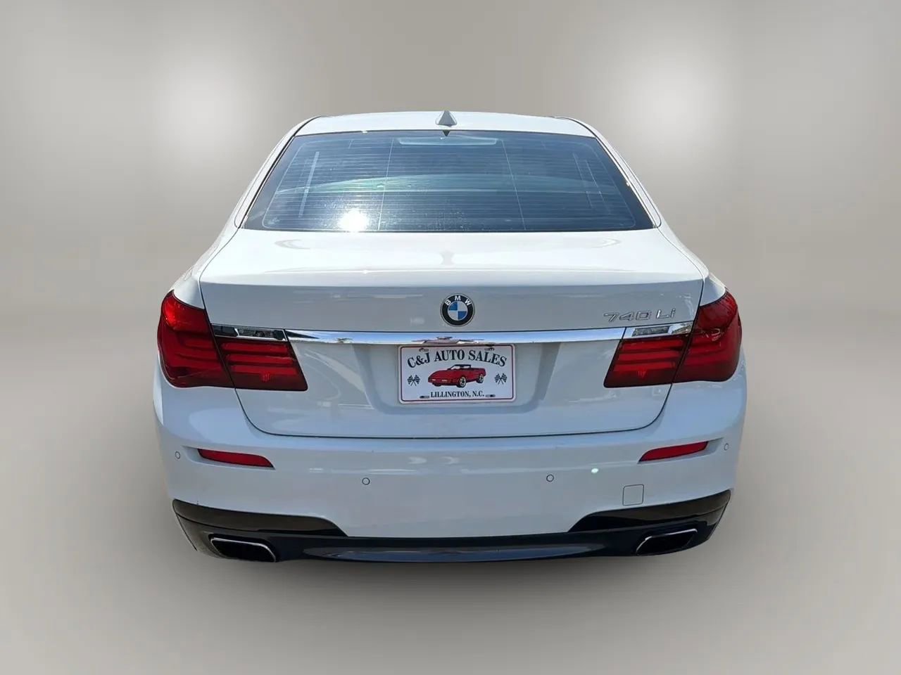Used 2015 BMW 740Li image 4