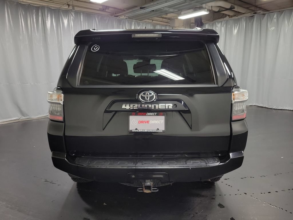 Used 2021 Toyota 4Runner SR5 AWD/4WD image 7