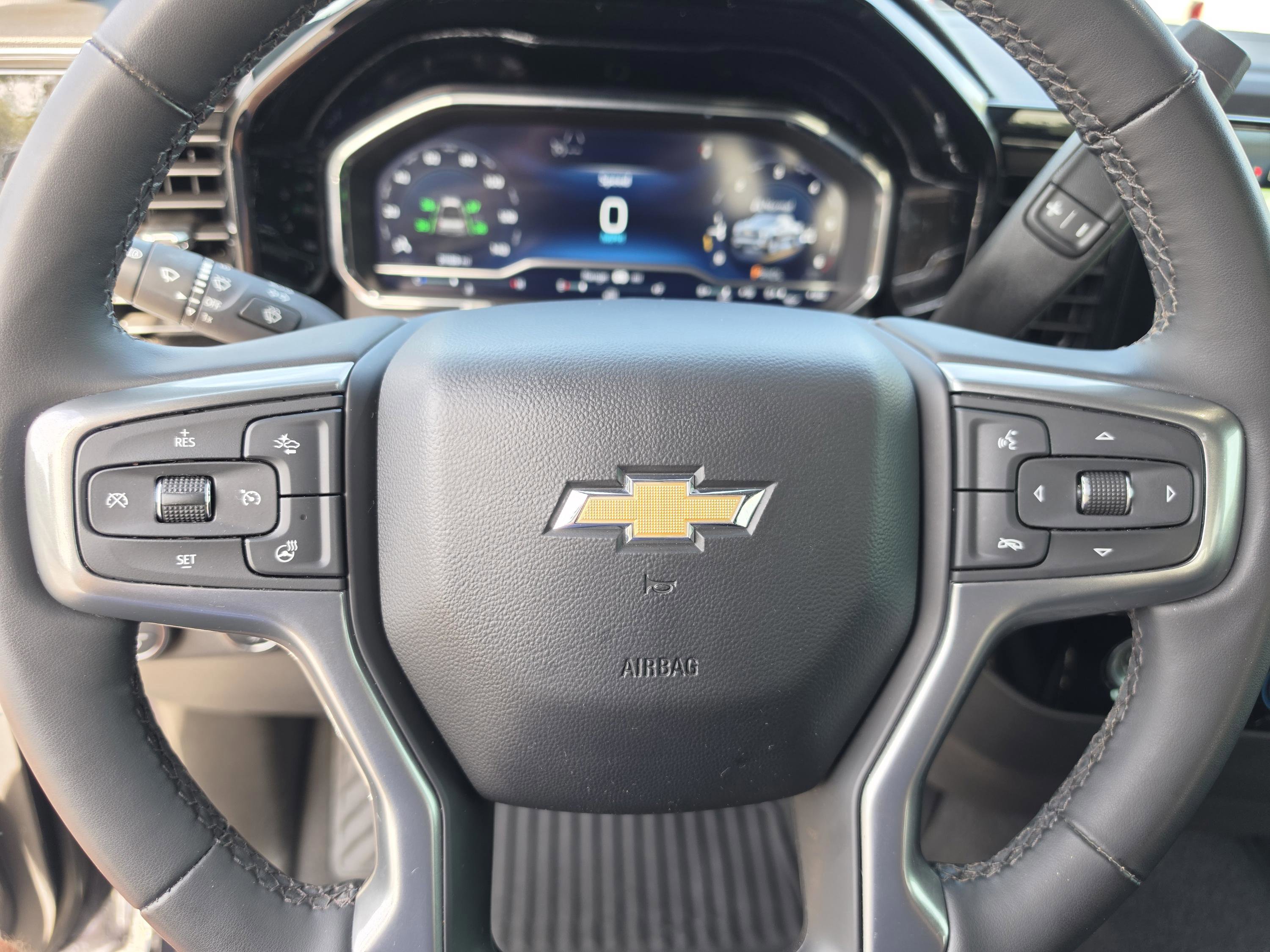 Used 2024 Chevrolet Silverado 1500 LT image 32