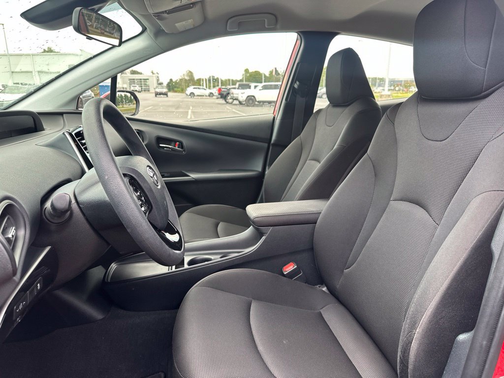 Used 2021 Toyota Prius L Eco FWD image 19