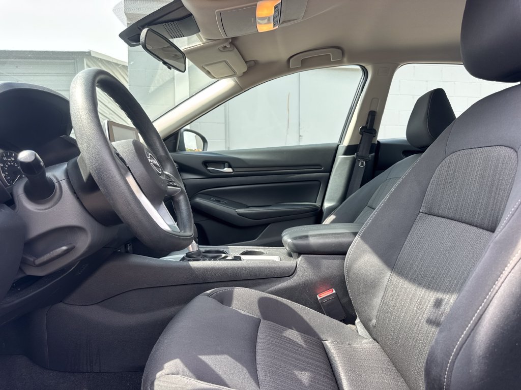 Used 2025 Nissan Altima 2.5 SV AWD/4WD image 13