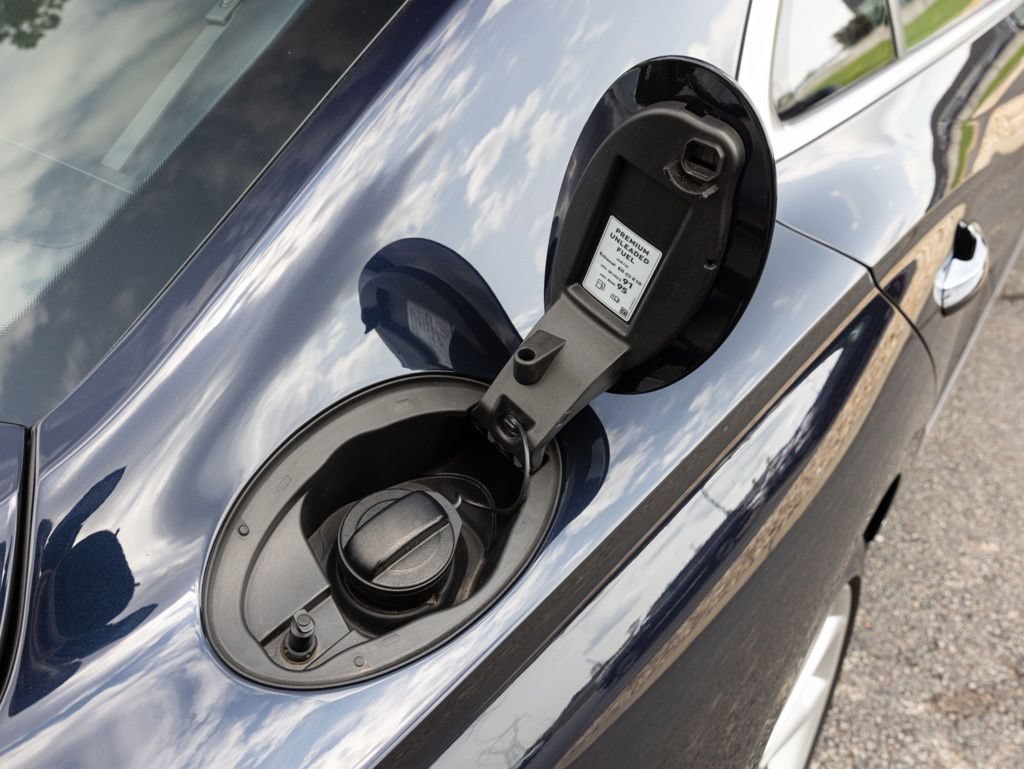 Used 2024 Bentley Flying Spur V8 AWD/4WD image 67