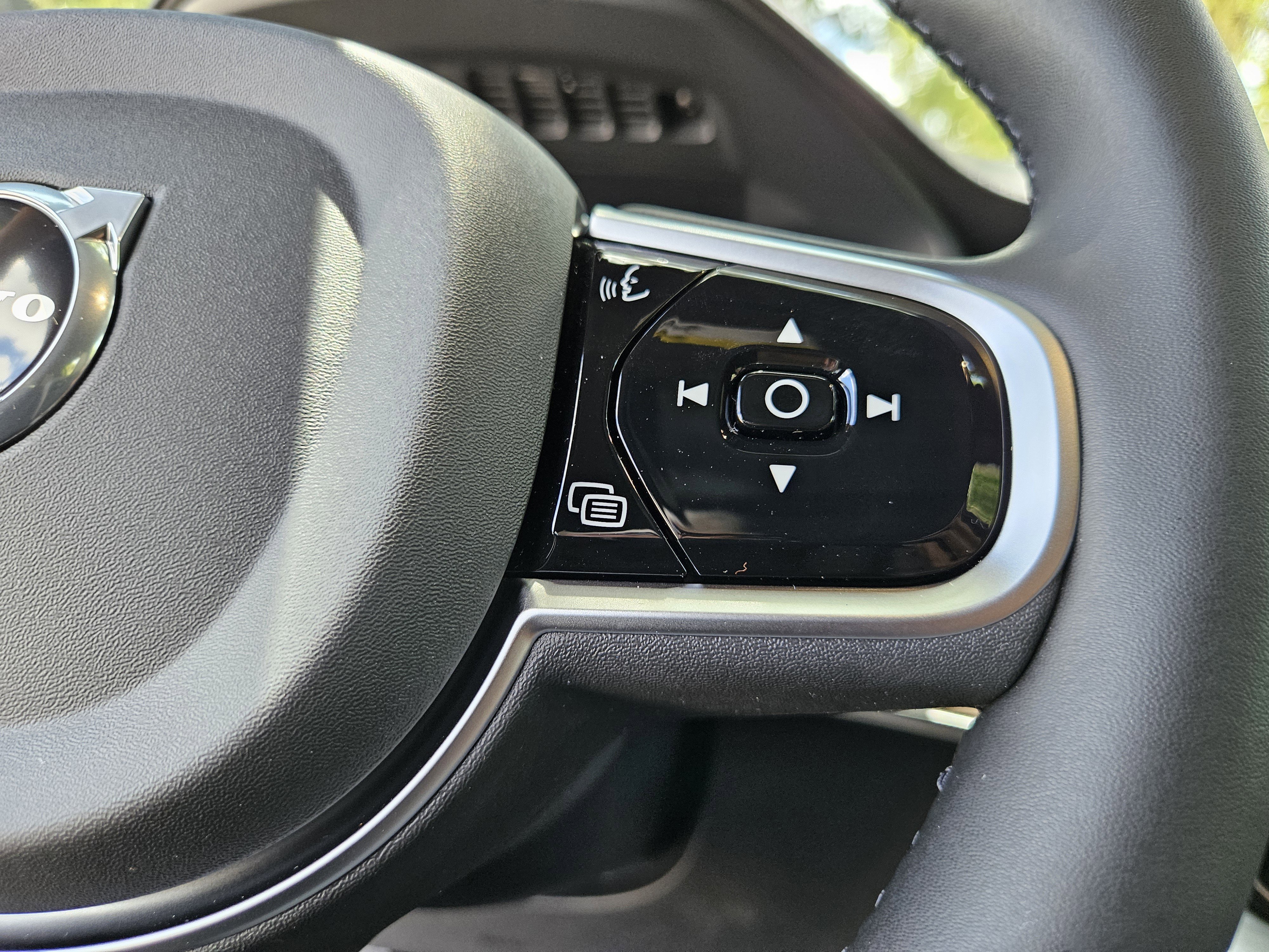 New 2026 Volvo XC90 B6 Plus image 34