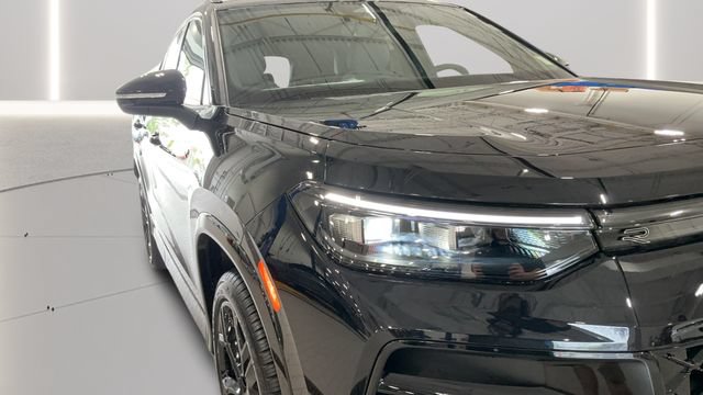 New 2026 Volkswagen Tiguan SE R-Line AWD/4WD image 31