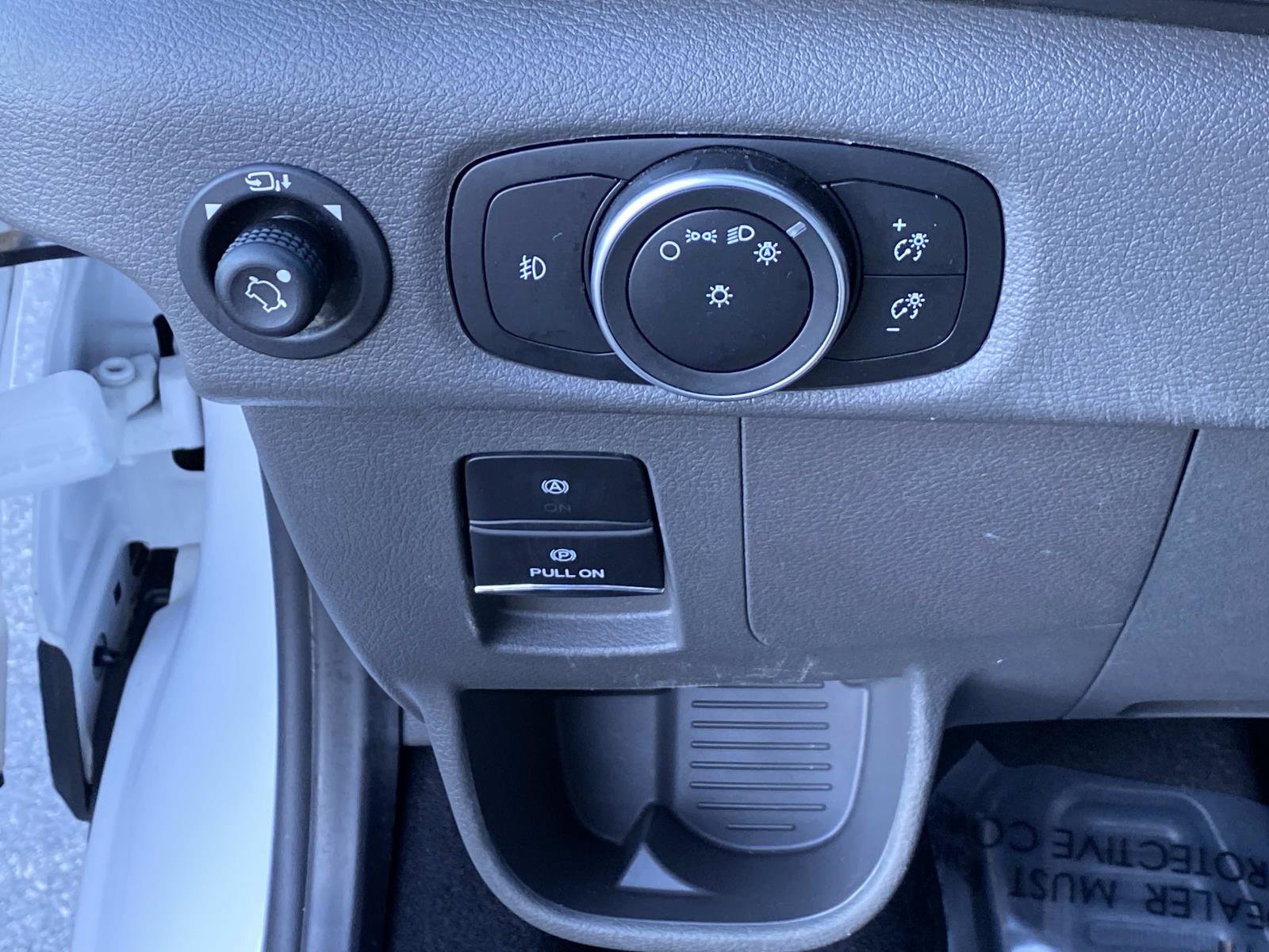 Used 2023 Ford Transit 350 XLT image 21