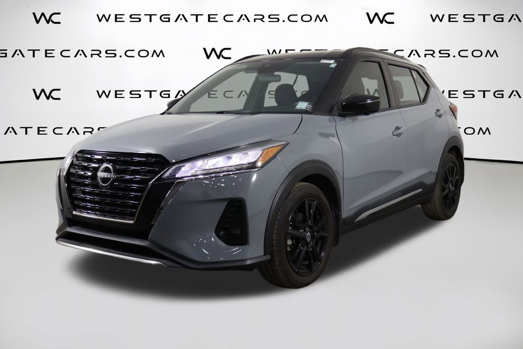 Used 2022 Nissan Kicks SR image 1