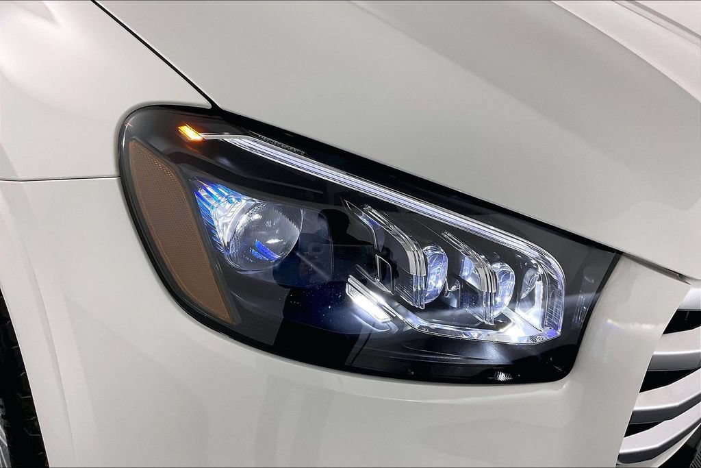 Certified 2025 Mercedes-Benz GLS 580 4MATIC image 23