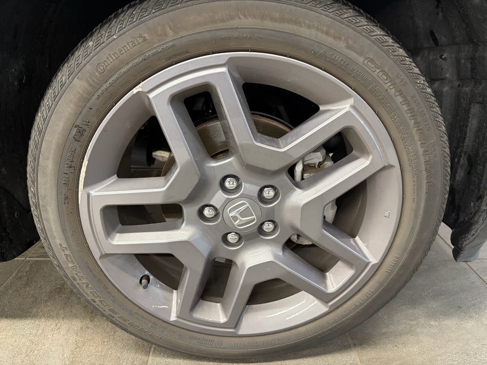 Used 2023 Honda Passport EX-L image 4