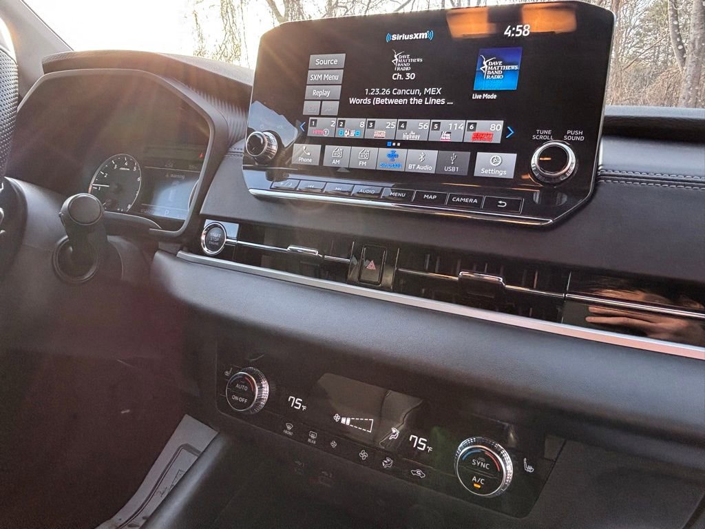 Used 2024 Mitsubishi Outlander SE image 18