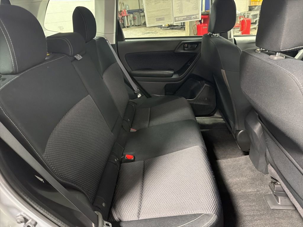 Used 2018 Subaru Forester 2.5i Premium w/ All-Weather Package AWD/4WD image 10