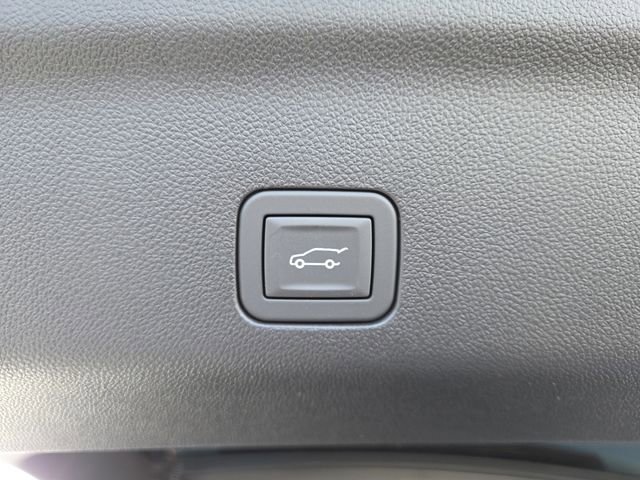 New 2026 Chevrolet Suburban High Country AWD/4WD image 21