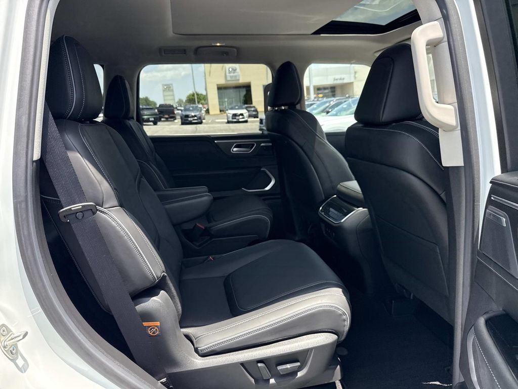 Certified 2025 INFINITI QX80 Luxe AWD/4WD image 20