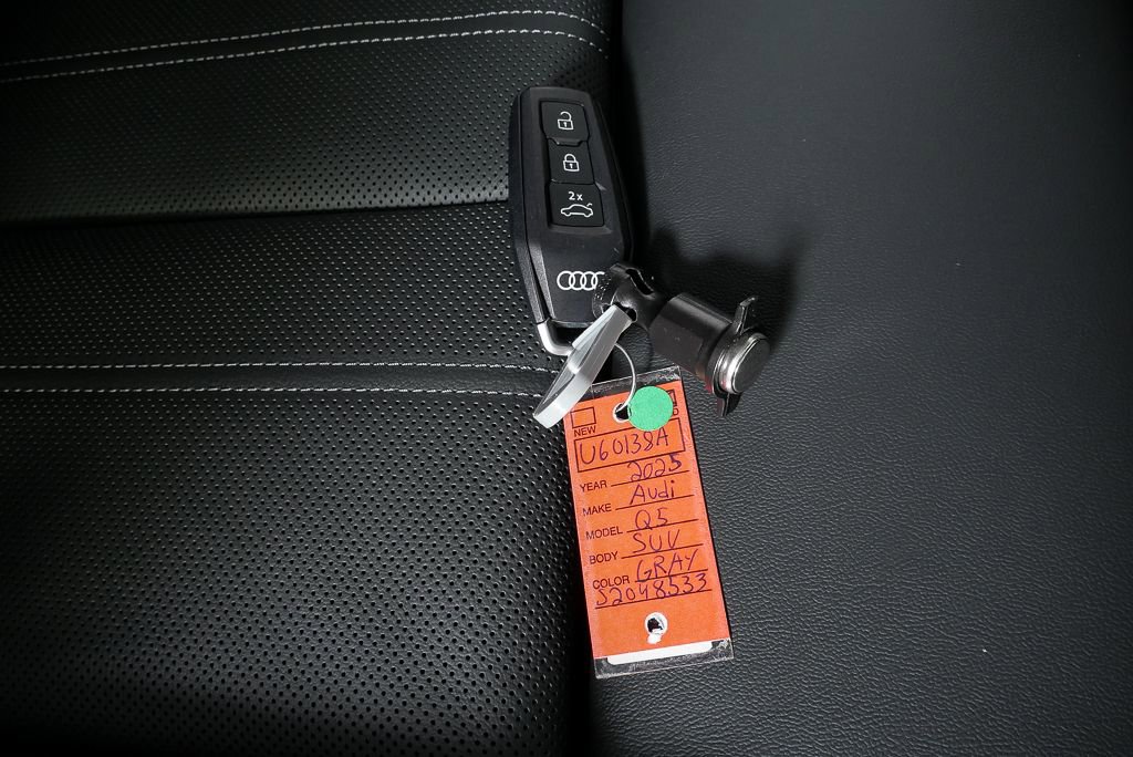 Used 2025 Audi Q5 Premium Plus image 26