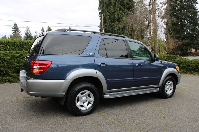 Used 2002 Toyota Sequoia SR5 AWD/4WD image 3