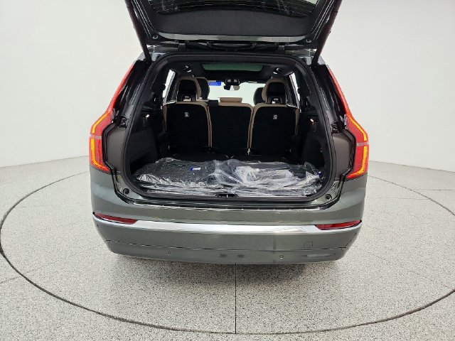 New 2027 Volvo XC90 B6 Plus AWD/4WD image 19